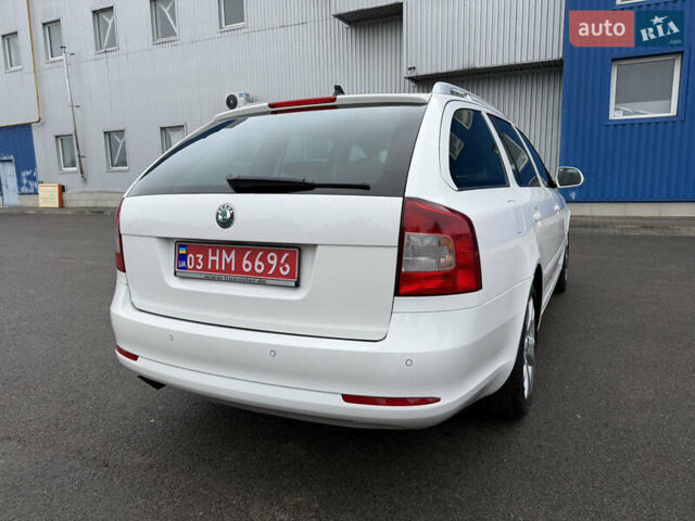 Белый Шкода Октавия, объемом двигателя 1.8 л и пробегом 231 тыс. км за 9100 $, фото 14 на Automoto.ua