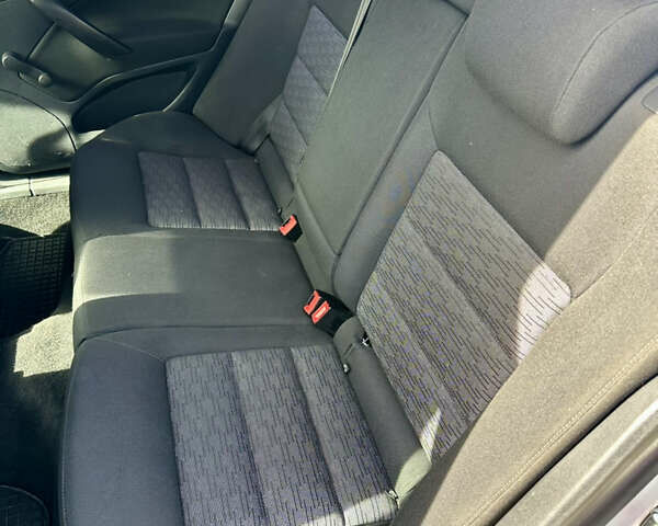 Белый Шкода Октавия, объемом двигателя 1.6 л и пробегом 220 тыс. км за 7500 $, фото 9 на Automoto.ua