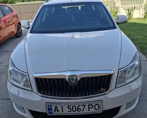 Білий Шкода Октавія, об'ємом двигуна 1.6 л та пробігом 333 тис. км за 7700 $, фото 5 на Automoto.ua