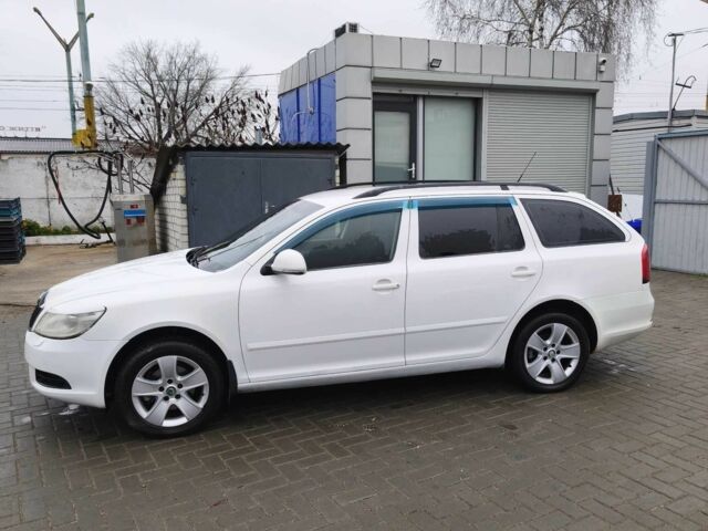 Білий Шкода Октавія, об'ємом двигуна 1.6 л та пробігом 330 тис. км за 6700 $, фото 1 на Automoto.ua