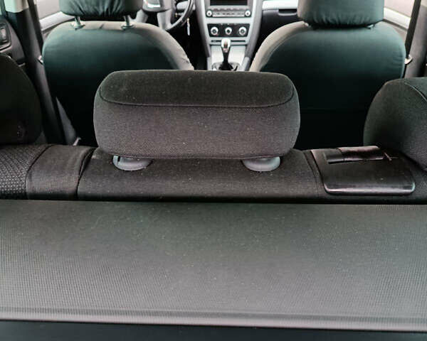 Белый Шкода Октавия, объемом двигателя 1.97 л и пробегом 245 тыс. км за 8000 $, фото 7 на Automoto.ua