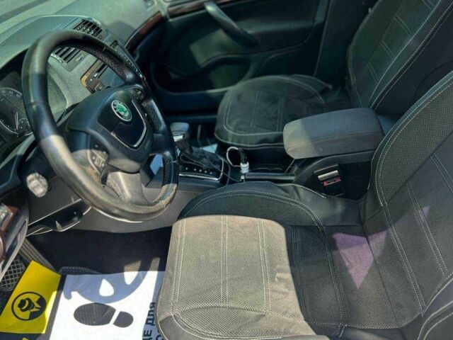 Белый Шкода Октавия, объемом двигателя 1.6 л и пробегом 320 тыс. км за 8000 $, фото 7 на Automoto.ua