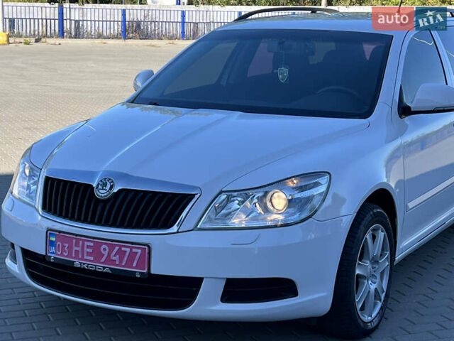 Белый Шкода Октавия, объемом двигателя 1.6 л и пробегом 261 тыс. км за 7150 $, фото 14 на Automoto.ua