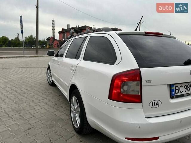 Белый Шкода Октавия, объемом двигателя 1.6 л и пробегом 295 тыс. км за 7200 $, фото 1 на Automoto.ua