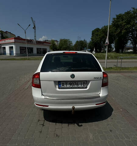 Белый Шкода Октавия, объемом двигателя 1.97 л и пробегом 265 тыс. км за 8300 $, фото 1 на Automoto.ua