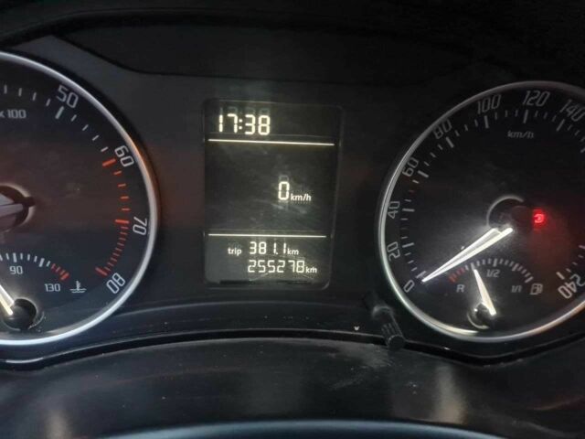 Шкода Октавія 2011 у Новом Буге на Automoto.ua Білий Шкода Октавія, об'ємом двигуна 1.8 л та пробігом 255 тис. км за 8000 $, фото 2 на Automoto.ua