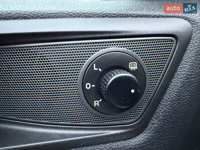 Белый Шкода Октавия, объемом двигателя 1.8 л и пробегом 231 тыс. км за 9100 $, фото 32 на Automoto.ua