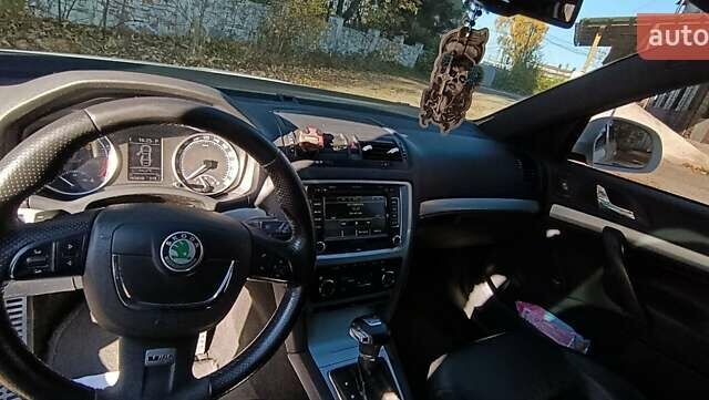 Білий Шкода Октавія, об'ємом двигуна 2.01 л та пробігом 295 тис. км за 9300 $, фото 13 на Automoto.ua