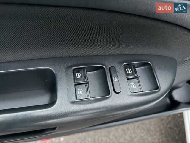 Белый Шкода Октавия, объемом двигателя 1.8 л и пробегом 231 тыс. км за 9100 $, фото 31 на Automoto.ua