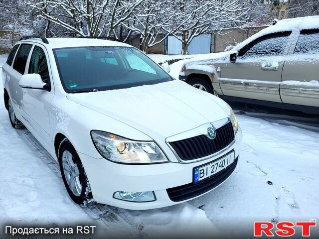 Белый Шкода Октавия, объемом двигателя 16 л и пробегом 170 тыс. км за 9300 $, фото 2 на Automoto.ua