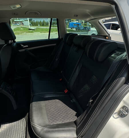 Белый Шкода Октавия, объемом двигателя 1.97 л и пробегом 265 тыс. км за 8300 $, фото 12 на Automoto.ua