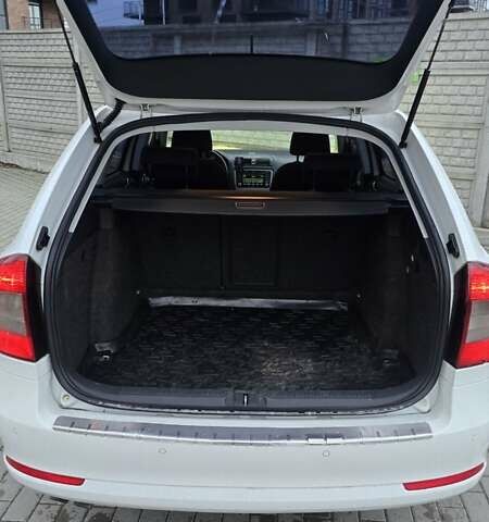 Білий Шкода Октавія, об'ємом двигуна 1.97 л та пробігом 280 тис. км за 8100 $, фото 10 на Automoto.ua
