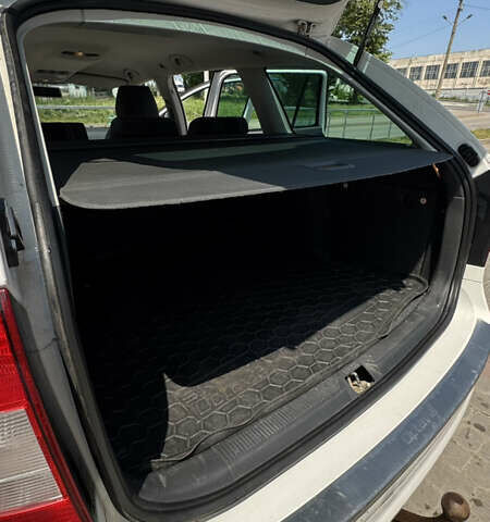 Белый Шкода Октавия, объемом двигателя 1.97 л и пробегом 265 тыс. км за 8300 $, фото 6 на Automoto.ua