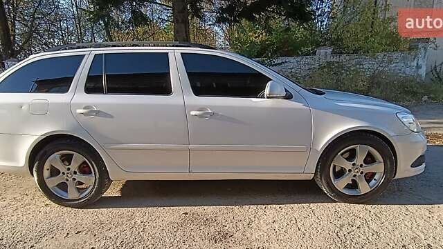 Білий Шкода Октавія, об'ємом двигуна 2.01 л та пробігом 295 тис. км за 9300 $, фото 8 на Automoto.ua