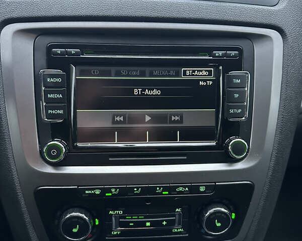 Белый Шкода Октавия, объемом двигателя 1.97 л и пробегом 286 тыс. км за 7999 $, фото 13 на Automoto.ua