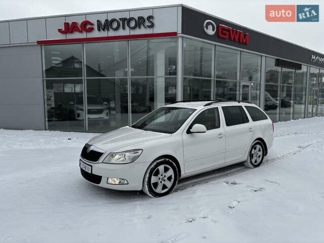 Білий Шкода Октавія, об'ємом двигуна 1.6 л та пробігом 170 тис. км за 8100 $, фото 2 на Automoto.ua