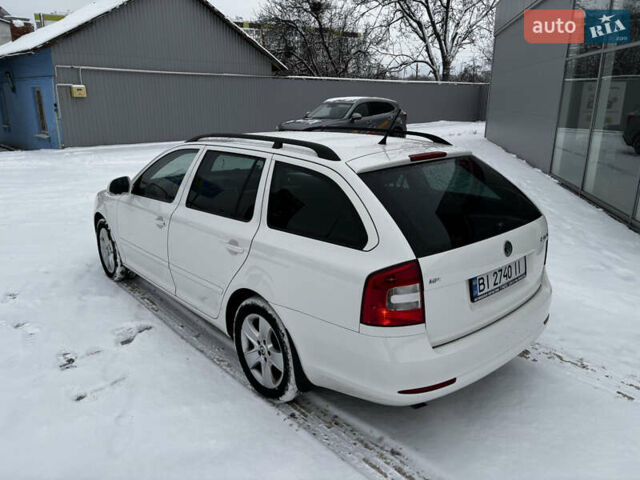 Білий Шкода Октавія, об'ємом двигуна 1.6 л та пробігом 170 тис. км за 8100 $, фото 6 на Automoto.ua