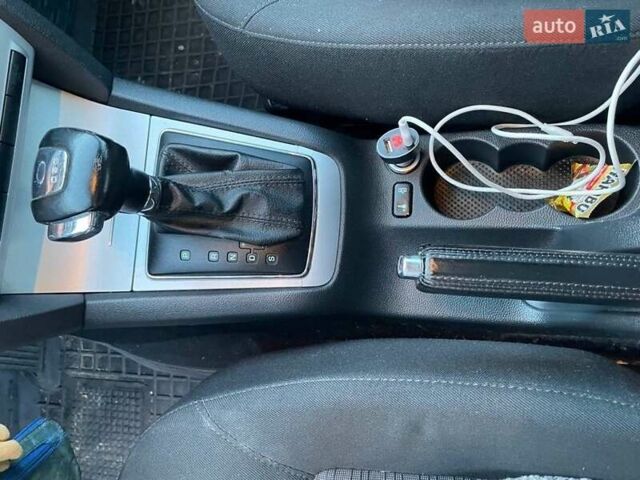 Белый Шкода Октавия, объемом двигателя 1.6 л и пробегом 240 тыс. км за 8615 $, фото 3 на Automoto.ua