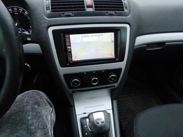 Білий Шкода Октавія, об'ємом двигуна 1.6 л та пробігом 330 тис. км за 6700 $, фото 20 на Automoto.ua