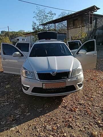 Білий Шкода Октавія, об'ємом двигуна 2.01 л та пробігом 295 тис. км за 9300 $, фото 19 на Automoto.ua