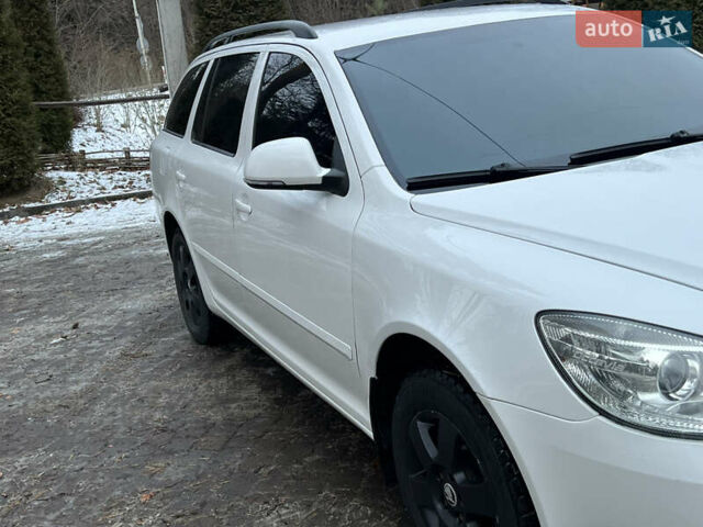 Белый Шкода Октавия, объемом двигателя 1.6 л и пробегом 299 тыс. км за 6999 $, фото 20 на Automoto.ua