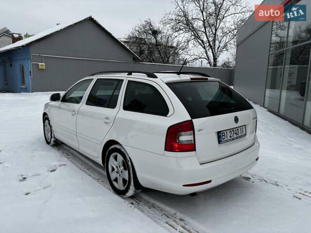 Білий Шкода Октавія, об'ємом двигуна 1.6 л та пробігом 170 тис. км за 8100 $, фото 7 на Automoto.ua