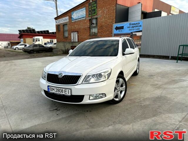 Белый Шкода Октавия, объемом двигателя 1.8 л и пробегом 266 тыс. км за 7800 $, фото 1 на Automoto.ua