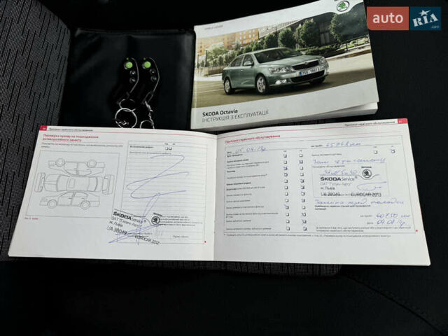 Білий Шкода Октавія, об'ємом двигуна 1.6 л та пробігом 183 тис. км за 7400 $, фото 50 на Automoto.ua