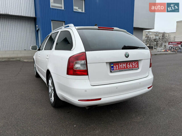 Белый Шкода Октавия, объемом двигателя 1.8 л и пробегом 231 тыс. км за 9100 $, фото 16 на Automoto.ua