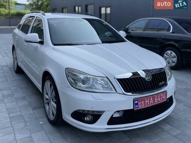 Білий Шкода Октавія, об'ємом двигуна 2 л та пробігом 180 тис. км за 9800 $, фото 2 на Automoto.ua