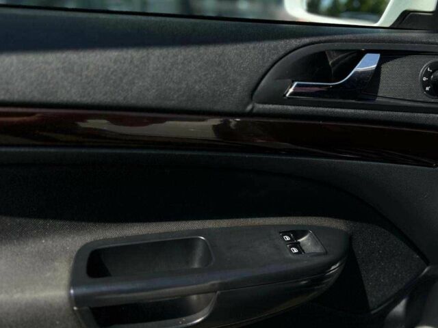 Білий Шкода Октавія, об'ємом двигуна 1.6 л та пробігом 320 тис. км за 8000 $, фото 6 на Automoto.ua