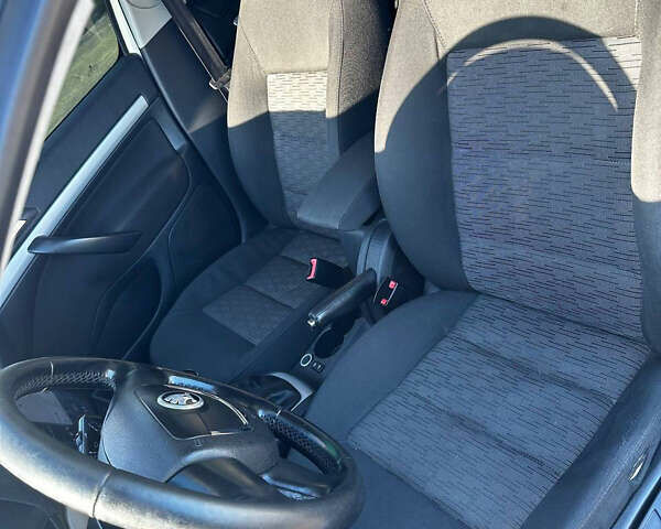 Белый Шкода Октавия, объемом двигателя 1.4 л и пробегом 216 тыс. км за 6200 $, фото 13 на Automoto.ua