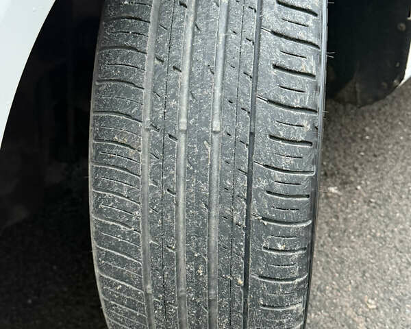 Белый Шкода Октавия, объемом двигателя 1.8 л и пробегом 231 тыс. км за 9100 $, фото 50 на Automoto.ua