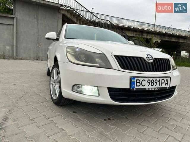 Белый Шкода Октавия, объемом двигателя 1.6 л и пробегом 295 тыс. км за 7200 $, фото 28 на Automoto.ua