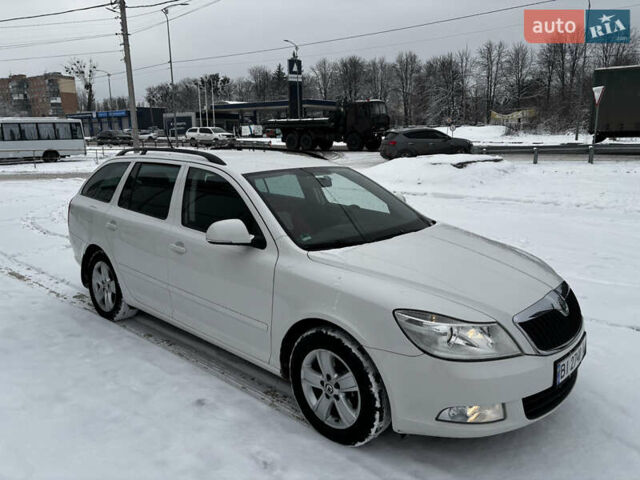 Білий Шкода Октавія, об'ємом двигуна 1.6 л та пробігом 170 тис. км за 8100 $, фото 13 на Automoto.ua