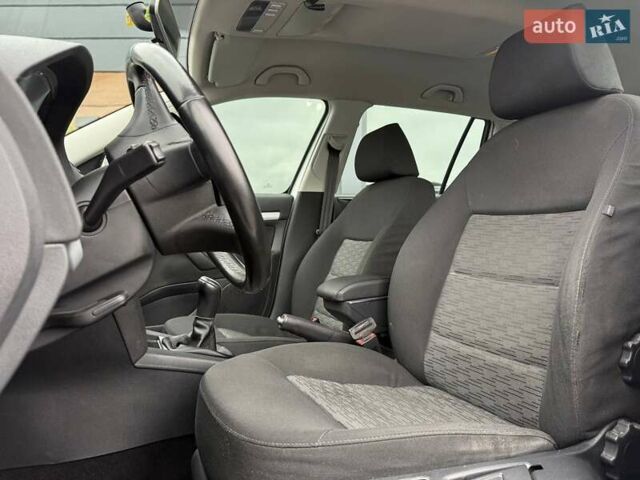 Белый Шкода Октавия, объемом двигателя 1.8 л и пробегом 208 тыс. км за 8700 $, фото 15 на Automoto.ua