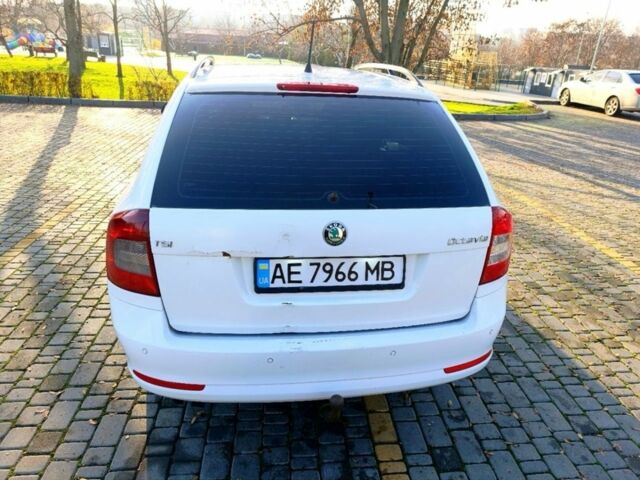 Белый Шкода Октавия, объемом двигателя 1.4 л и пробегом 400 тыс. км за 5700 $, фото 3 на Automoto.ua