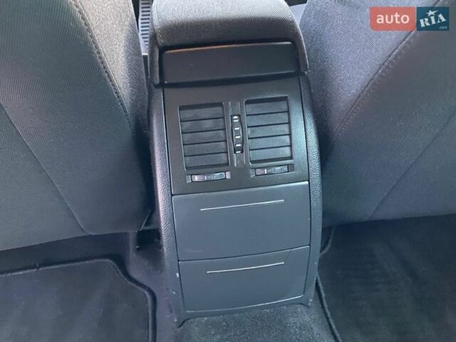 Белый Шкода Октавия, объемом двигателя 1.8 л и пробегом 206 тыс. км за 9500 $, фото 21 на Automoto.ua