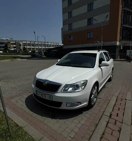 Белый Шкода Октавия, объемом двигателя 1.97 л и пробегом 265 тыс. км за 8300 $, фото 32 на Automoto.ua