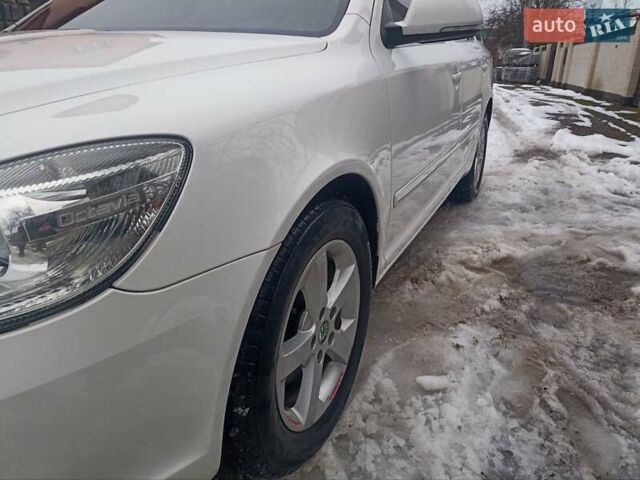 Білий Шкода Октавія, об'ємом двигуна 1.6 л та пробігом 263 тис. км за 6850 $, фото 35 на Automoto.ua