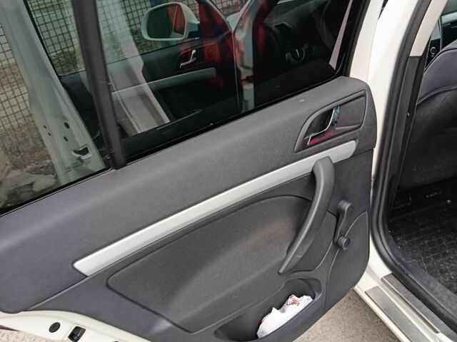 Белый Шкода Октавия, объемом двигателя 1.6 л и пробегом 320 тыс. км за 7500 $, фото 8 на Automoto.ua