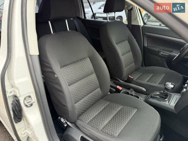 Білий Шкода Октавія, об'ємом двигуна 1.4 л та пробігом 213 тис. км за 8700 $, фото 29 на Automoto.ua