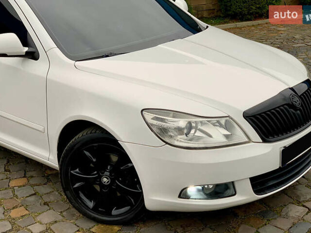 Белый Шкода Октавия, объемом двигателя 1.6 л и пробегом 271 тыс. км за 7950 $, фото 5 на Automoto.ua