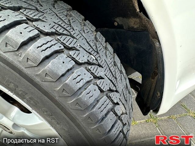 Белый Шкода Октавия, объемом двигателя 1.6 л и пробегом 220 тыс. км за 7900 $, фото 8 на Automoto.ua