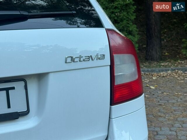 Білий Шкода Октавія, об'ємом двигуна 1.99 л та пробігом 276 тис. км за 9300 $, фото 45 на Automoto.ua