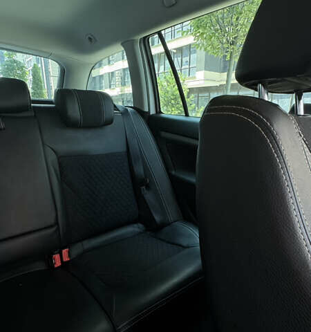 Белый Шкода Октавия, объемом двигателя 1.97 л и пробегом 265 тыс. км за 8300 $, фото 16 на Automoto.ua