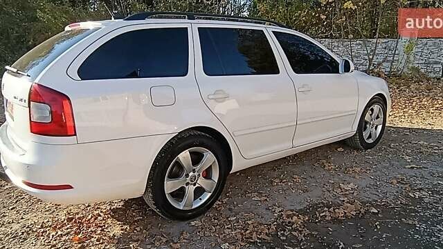 Білий Шкода Октавія, об'ємом двигуна 2.01 л та пробігом 295 тис. км за 9300 $, фото 22 на Automoto.ua