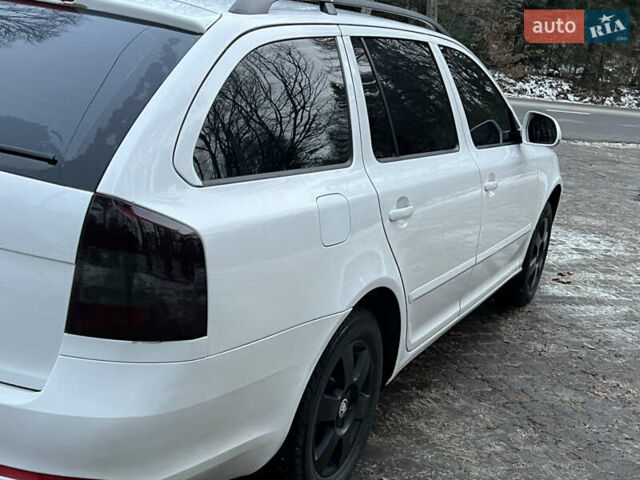 Белый Шкода Октавия, объемом двигателя 1.6 л и пробегом 299 тыс. км за 6999 $, фото 29 на Automoto.ua