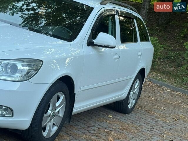 Білий Шкода Октавія, об'ємом двигуна 1.99 л та пробігом 276 тис. км за 9300 $, фото 24 на Automoto.ua