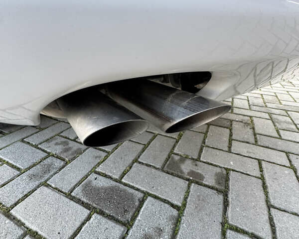 Белый Шкода Октавия, объемом двигателя 1.97 л и пробегом 256 тыс. км за 8550 $, фото 46 на Automoto.ua